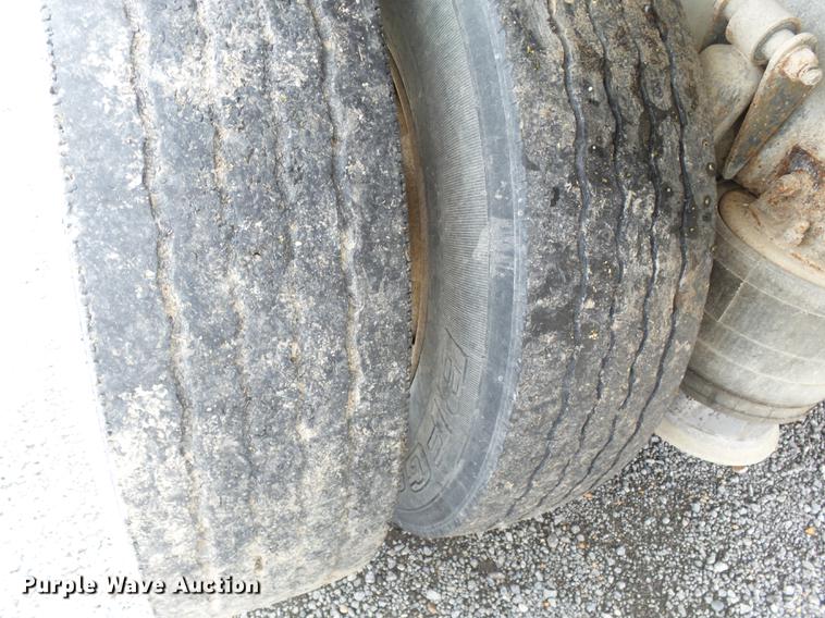 image for item DB7008 1996 Freightliner FLD fertilizer tender truck