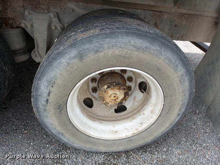 image for item DB7008 1996 Freightliner FLD fertilizer tender truck