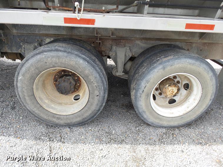 image for item DB7008 1996 Freightliner FLD fertilizer tender truck