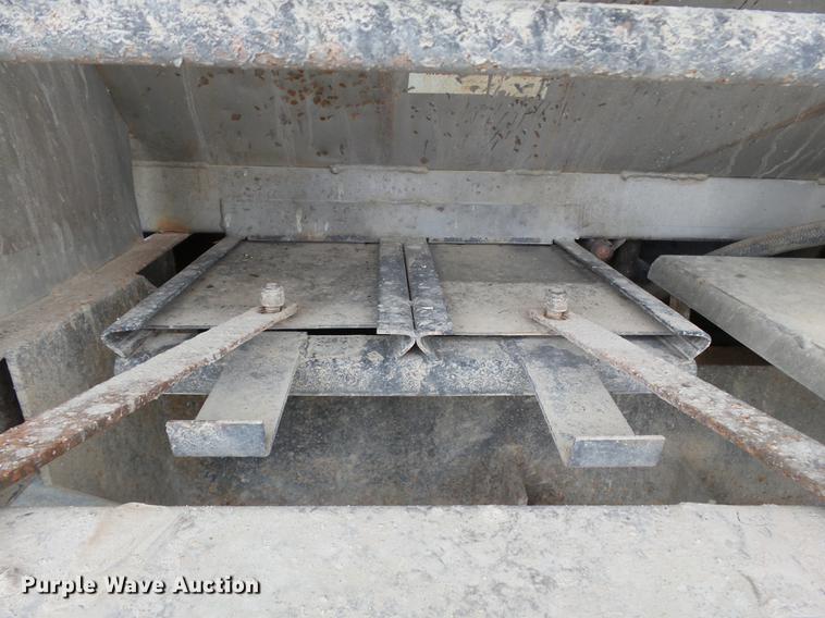 image for item DB7008 1996 Freightliner FLD fertilizer tender truck