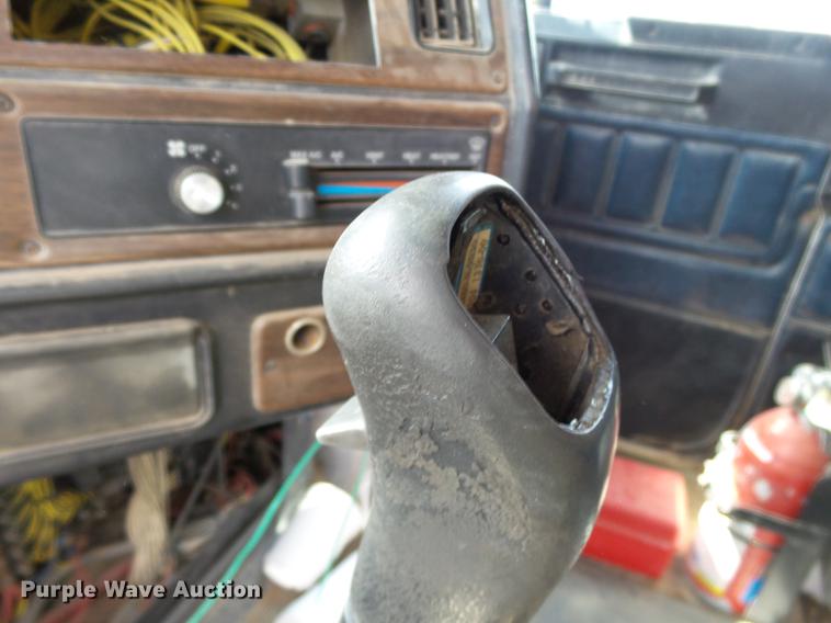 image for item DB7008 1996 Freightliner FLD fertilizer tender truck