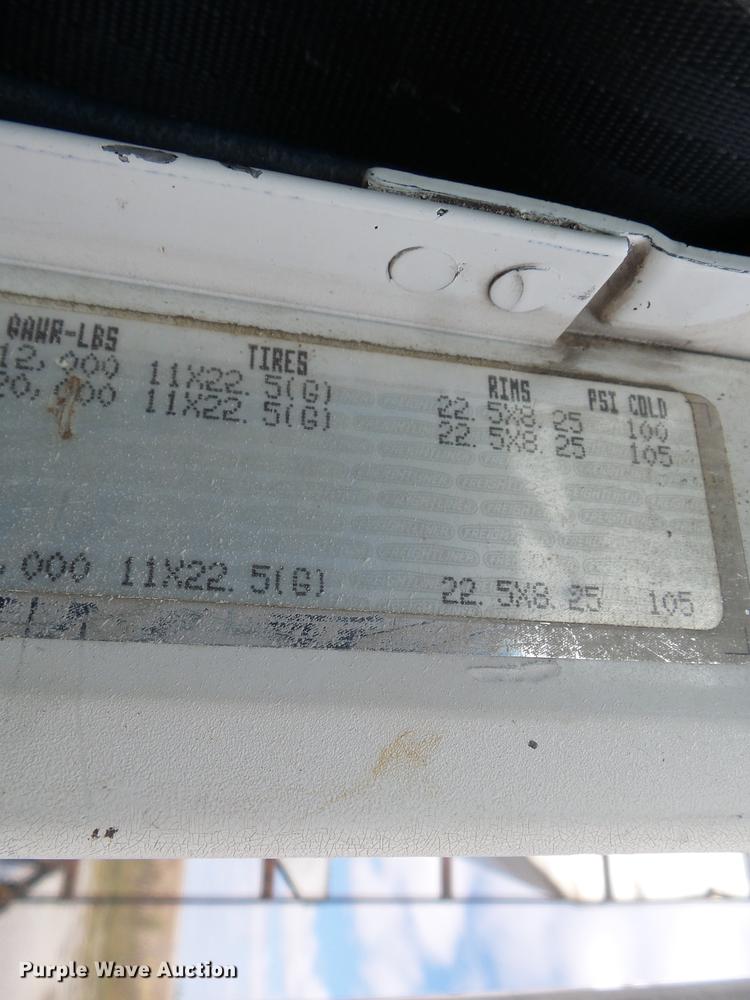 image for item DB7008 1996 Freightliner FLD fertilizer tender truck