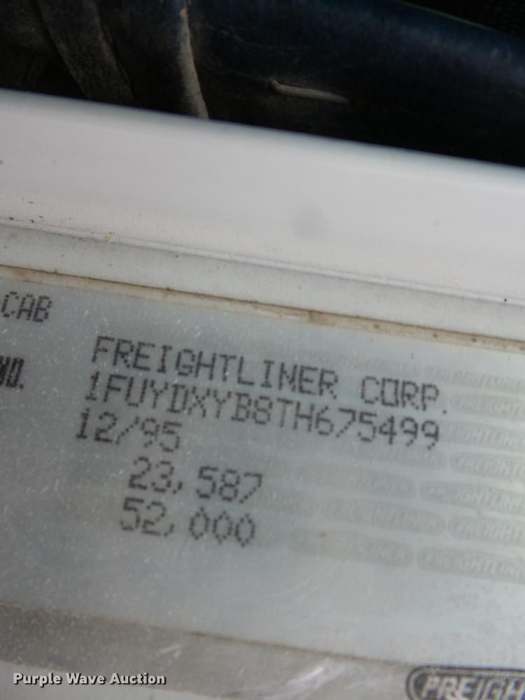 image for item DB7008 1996 Freightliner FLD fertilizer tender truck