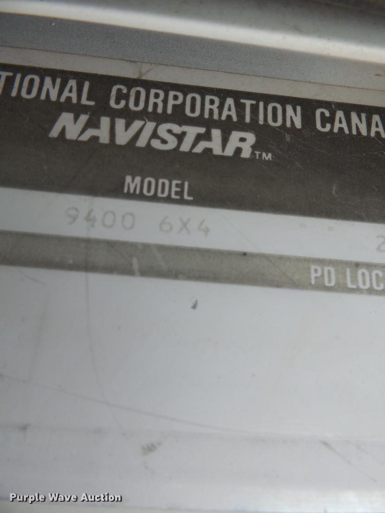 image for item DB7013 1994 International 9400 truck cab and chassis