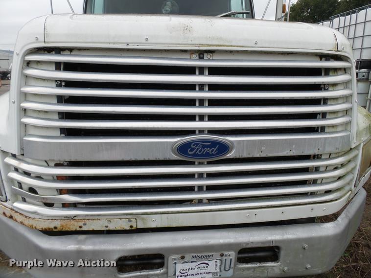 image for item DB7014 1992 Ford LTL9000 truck cab and chassis