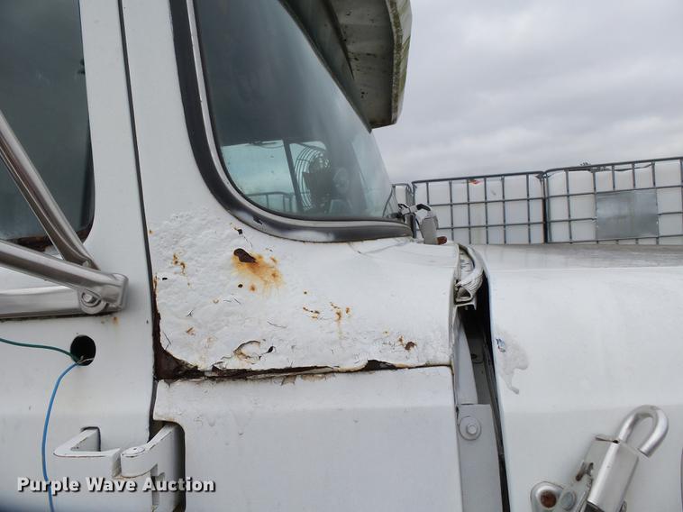 image for item DB7014 1992 Ford LTL9000 truck cab and chassis