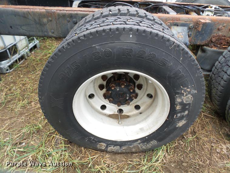 image for item DB7014 1992 Ford LTL9000 truck cab and chassis