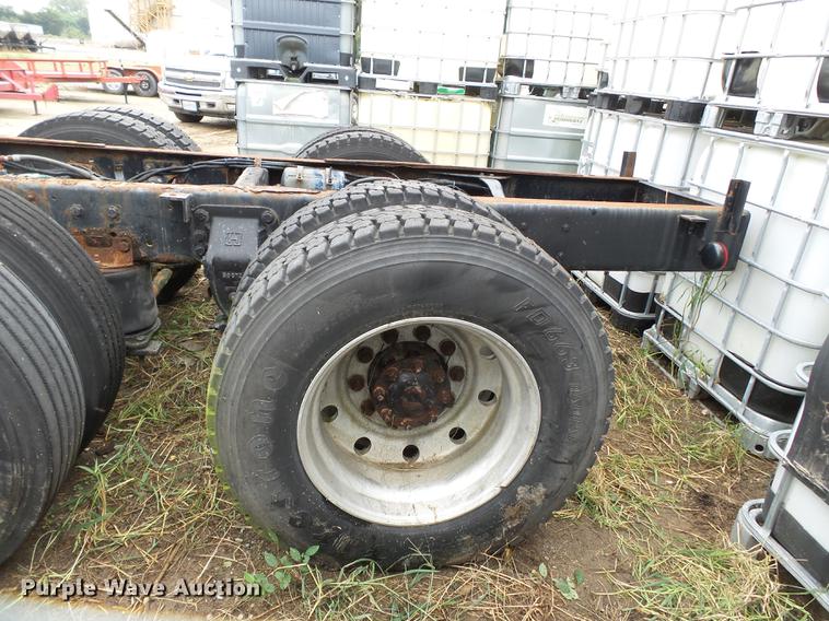 image for item DB7014 1992 Ford LTL9000 truck cab and chassis