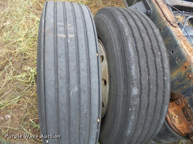 image for item DB7014 1992 Ford LTL9000 truck cab and chassis