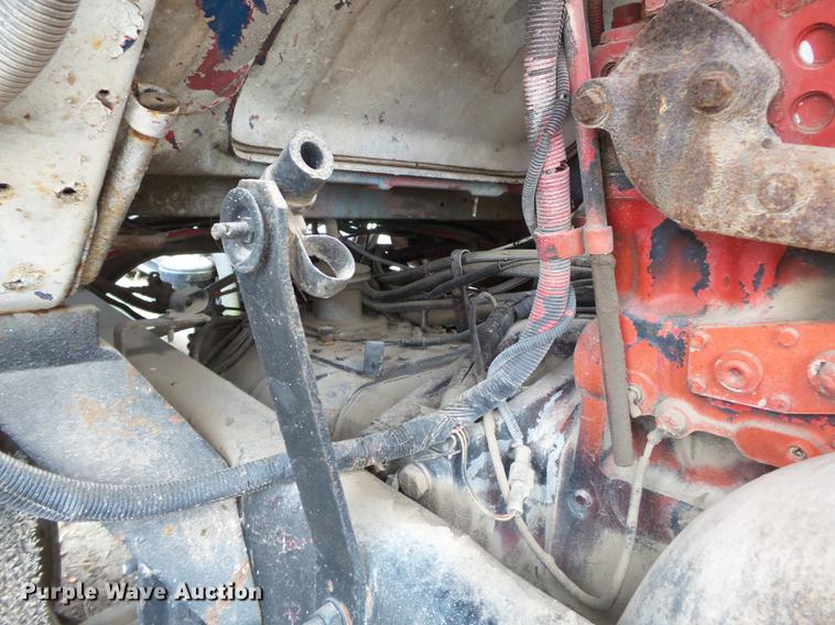 image for item DB7014 1992 Ford LTL9000 truck cab and chassis