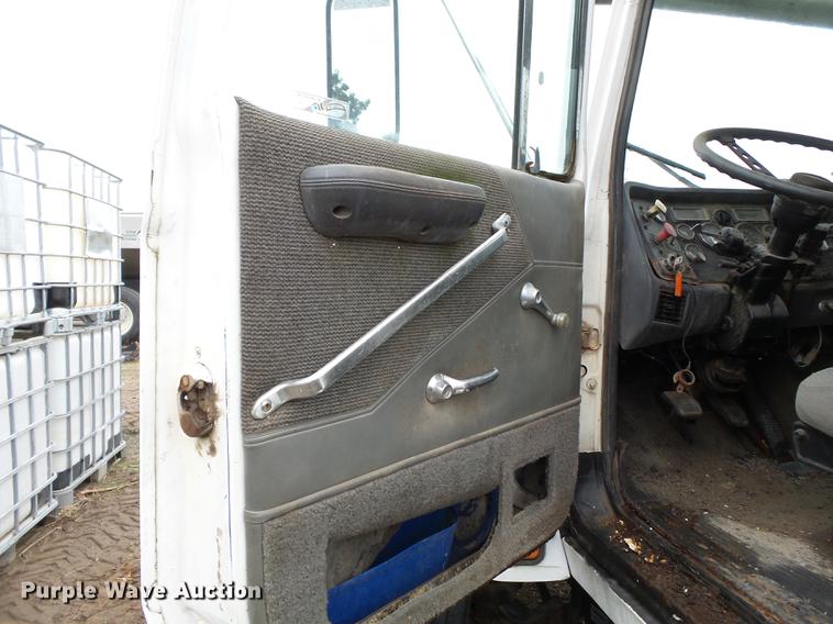 image for item DB7014 1992 Ford LTL9000 truck cab and chassis