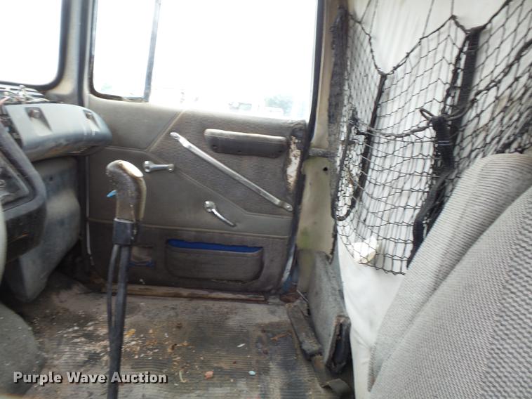 image for item DB7014 1992 Ford LTL9000 truck cab and chassis