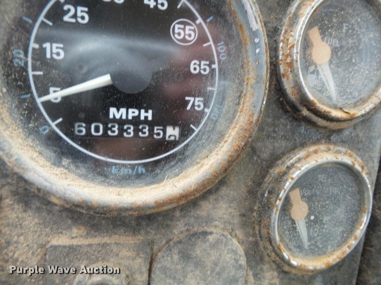 image for item DB7014 1992 Ford LTL9000 truck cab and chassis