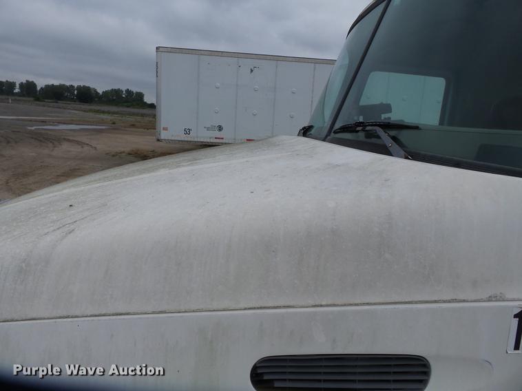 image for item DB7015 2005 Mack Vision CXN613 truck cab and chassis