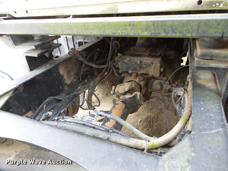 image for item DB7015 2005 Mack Vision CXN613 truck cab and chassis