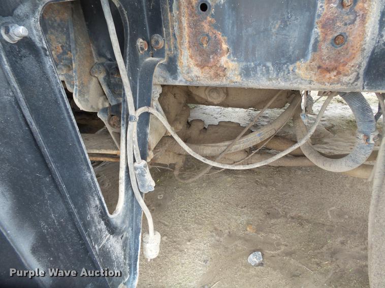 image for item DB7015 2005 Mack Vision CXN613 truck cab and chassis