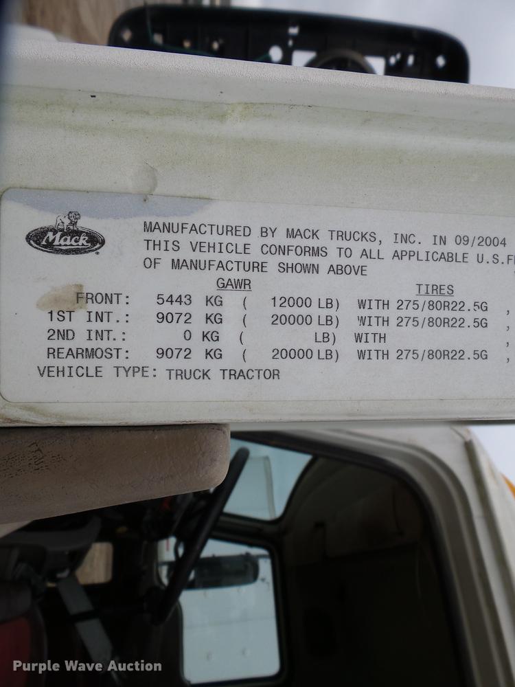 image for item DB7015 2005 Mack Vision CXN613 truck cab and chassis