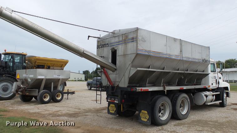 image for item DB7044 1999 Mack CH613 fertilizer tender truck
