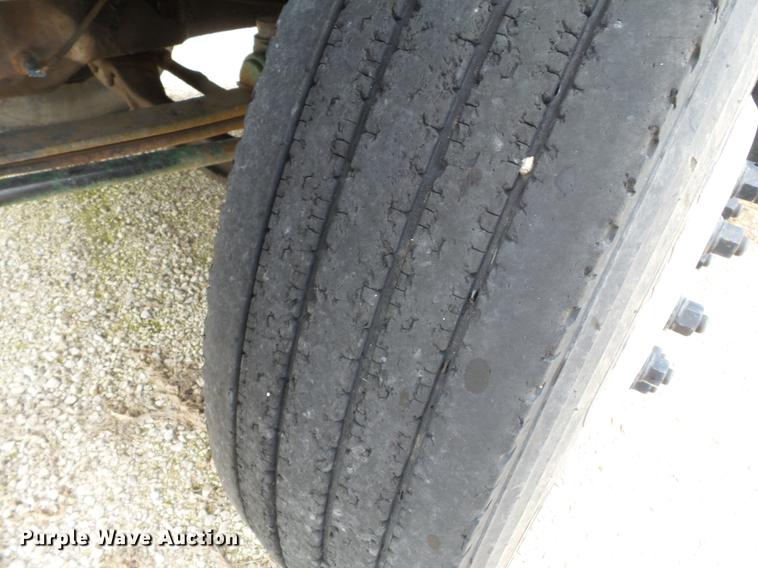 image for item DB7044 1999 Mack CH613 fertilizer tender truck