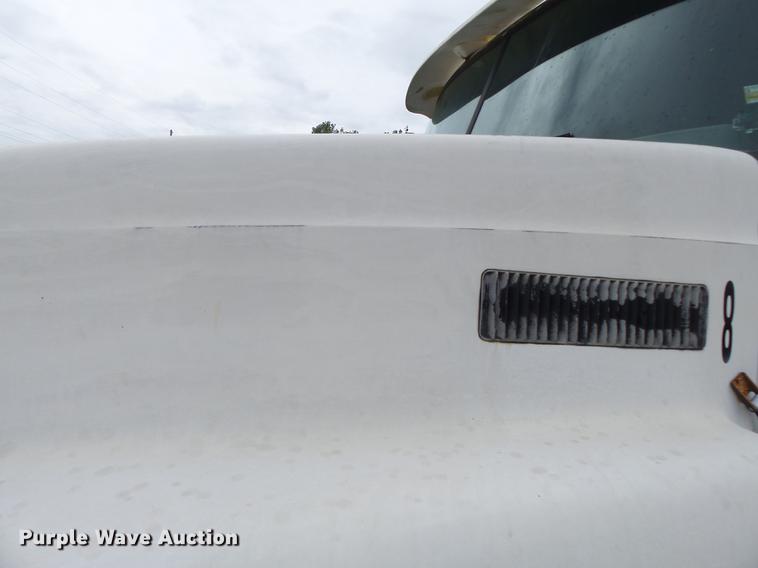 image for item DB7044 1999 Mack CH613 fertilizer tender truck