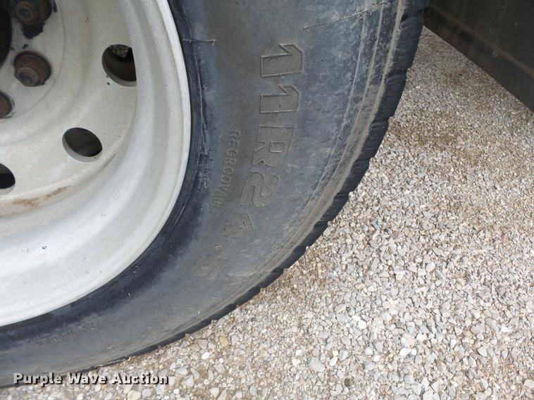 image for item DB7044 1999 Mack CH613 fertilizer tender truck