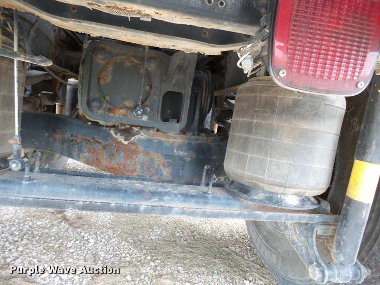 image for item DB7044 1999 Mack CH613 fertilizer tender truck