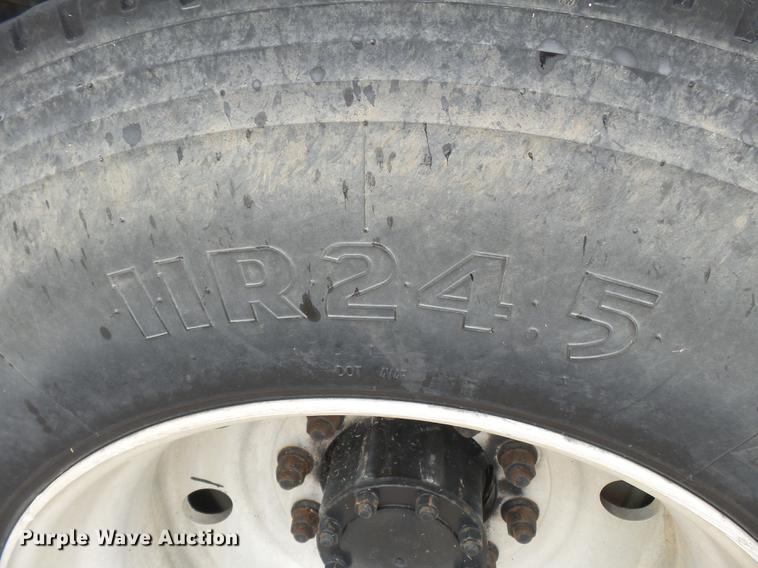 image for item DB7044 1999 Mack CH613 fertilizer tender truck