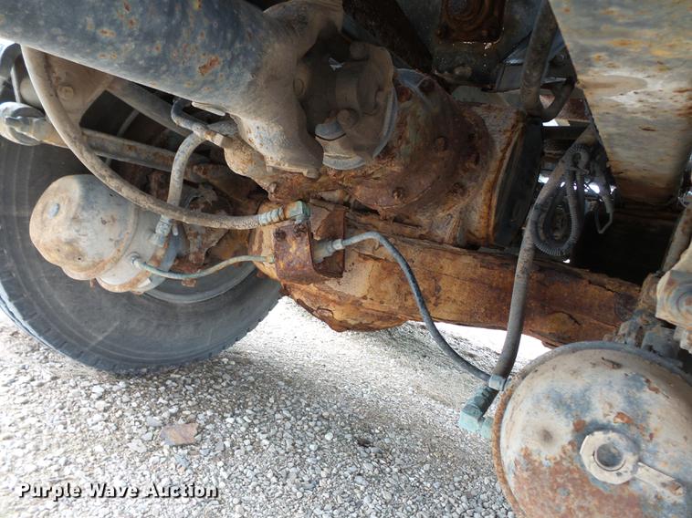 image for item DB7044 1999 Mack CH613 fertilizer tender truck