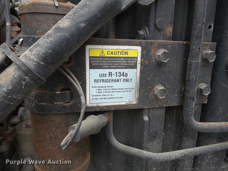 image for item DB7044 1999 Mack CH613 fertilizer tender truck