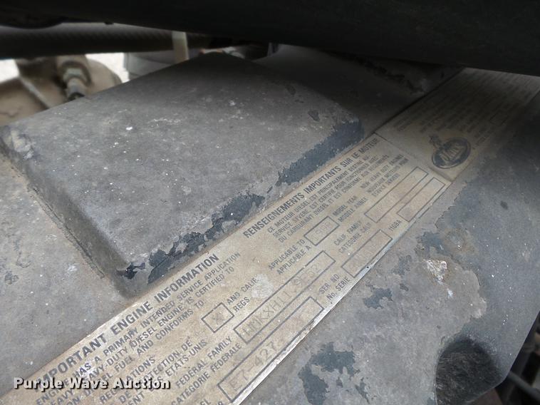 image for item DB7044 1999 Mack CH613 fertilizer tender truck