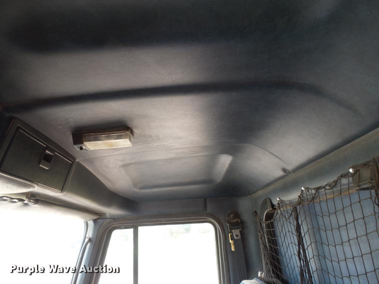 image for item DB7044 1999 Mack CH613 fertilizer tender truck