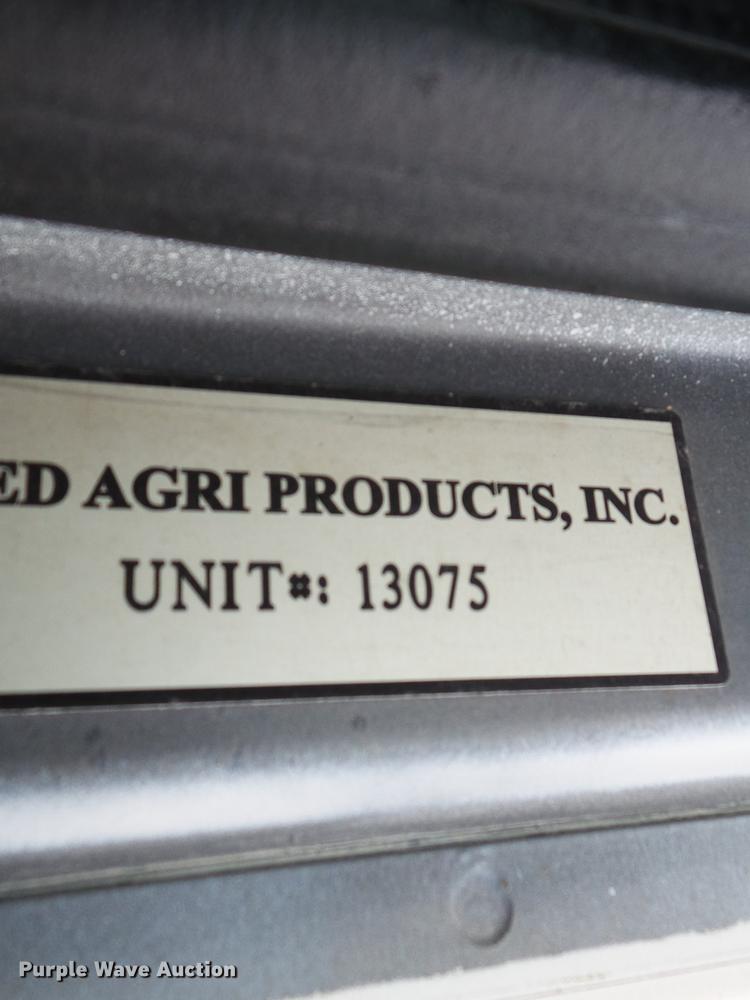 image for item DB7044 1999 Mack CH613 fertilizer tender truck