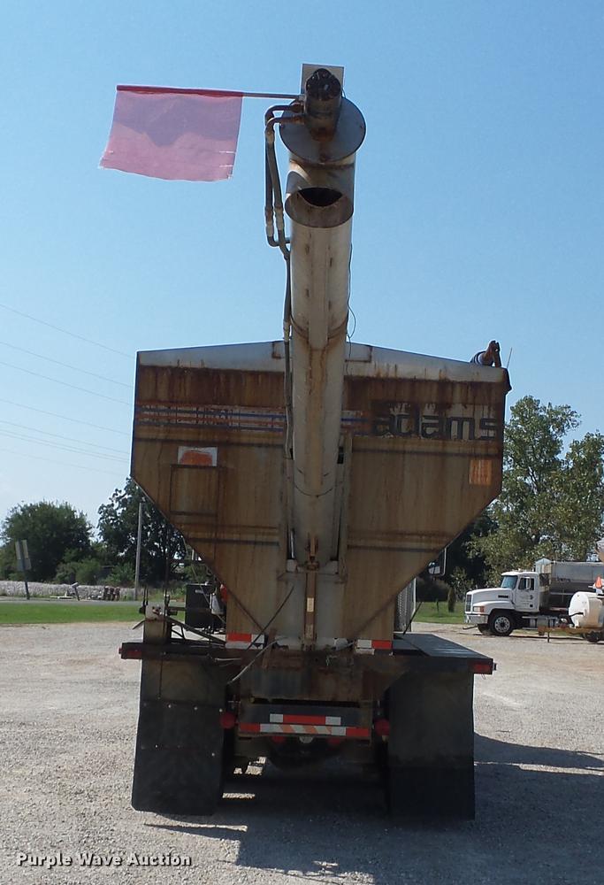 image for item DB7045 2000 Freightliner Century Class fertilizer tender truck