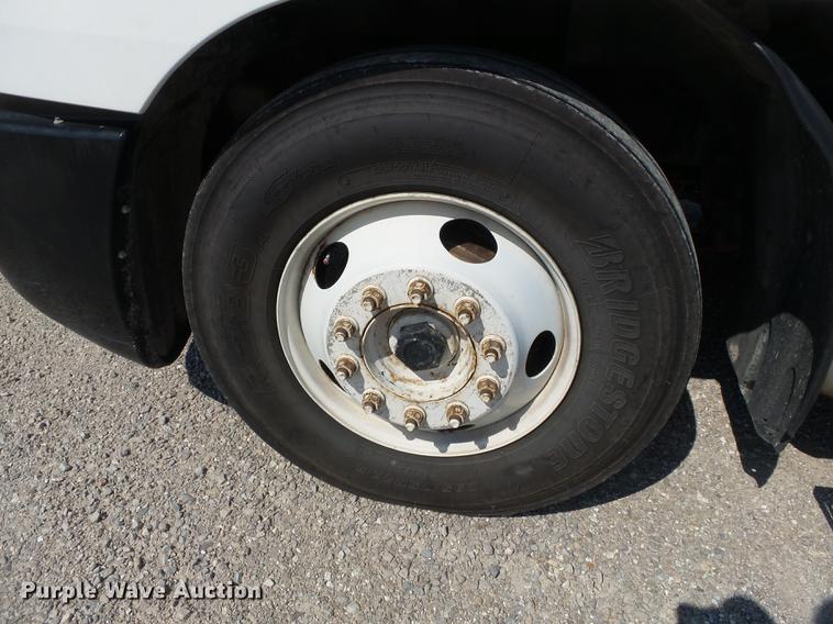 image for item DB7045 2000 Freightliner Century Class fertilizer tender truck