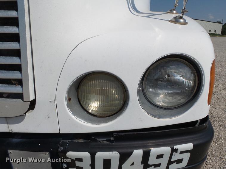 image for item DB7045 2000 Freightliner Century Class fertilizer tender truck