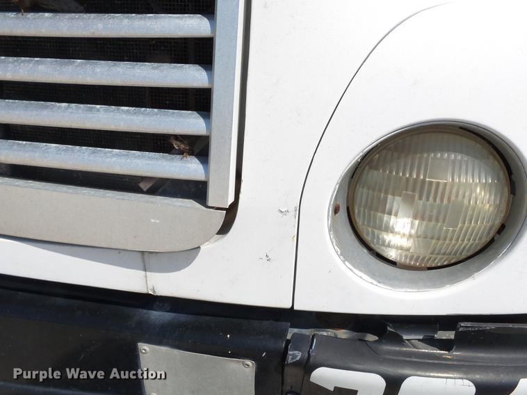 image for item DB7045 2000 Freightliner Century Class fertilizer tender truck