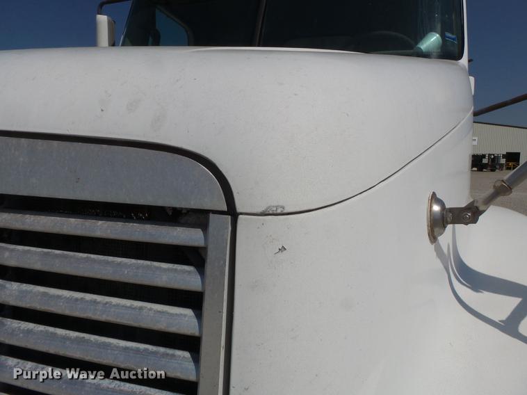 image for item DB7045 2000 Freightliner Century Class fertilizer tender truck