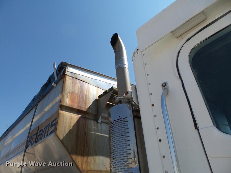 image for item DB7045 2000 Freightliner Century Class fertilizer tender truck