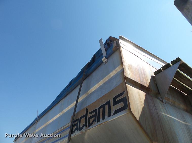 image for item DB7045 2000 Freightliner Century Class fertilizer tender truck