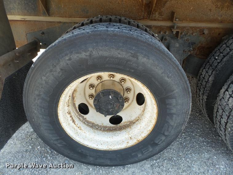 image for item DB7045 2000 Freightliner Century Class fertilizer tender truck