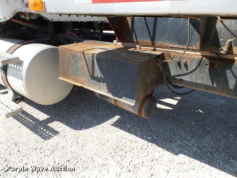 image for item DB7045 2000 Freightliner Century Class fertilizer tender truck