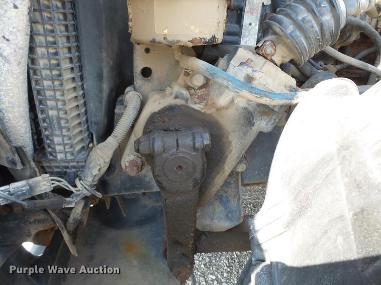 image for item DB7045 2000 Freightliner Century Class fertilizer tender truck