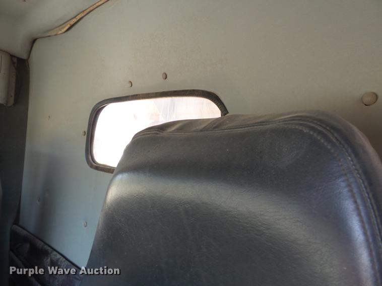 image for item DB7045 2000 Freightliner Century Class fertilizer tender truck