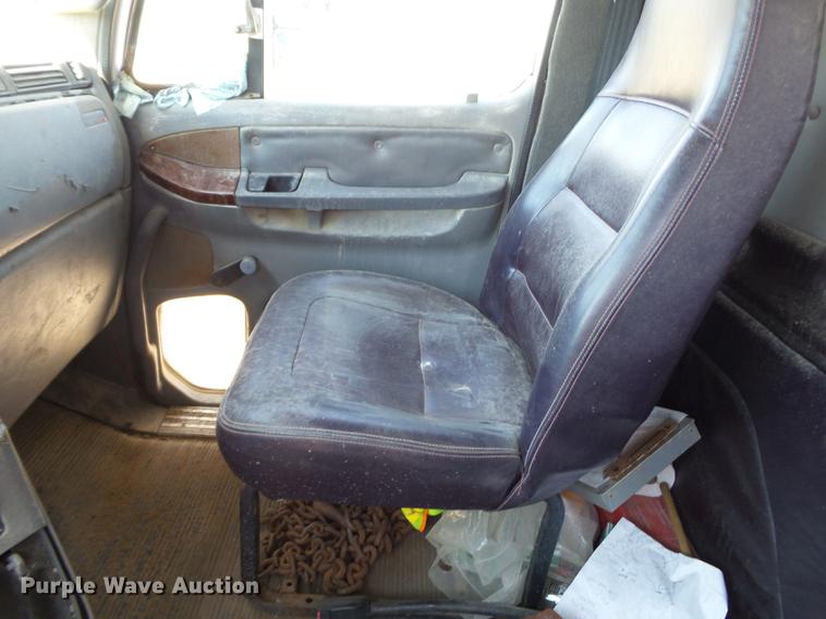 image for item DB7045 2000 Freightliner Century Class fertilizer tender truck