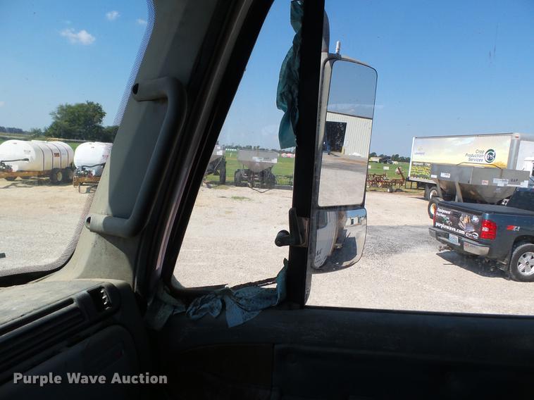 image for item DB7045 2000 Freightliner Century Class fertilizer tender truck