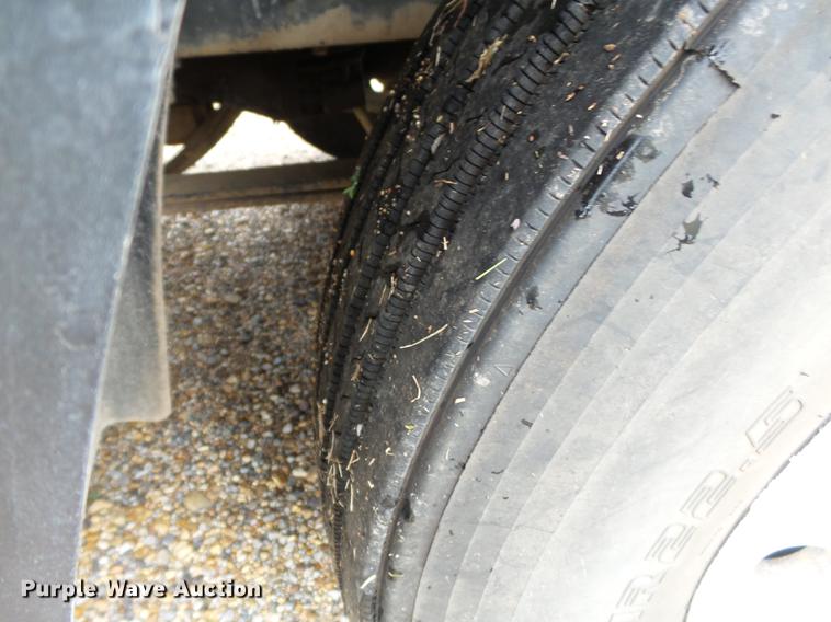 image for item DB7046 2001 Mack CX613 fertilizer tender truck