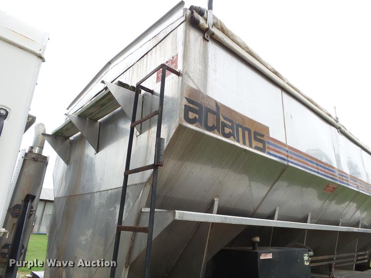 image for item DB7046 2001 Mack CX613 fertilizer tender truck