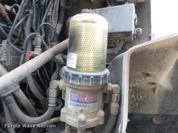 image for item DB7046 2001 Mack CX613 fertilizer tender truck