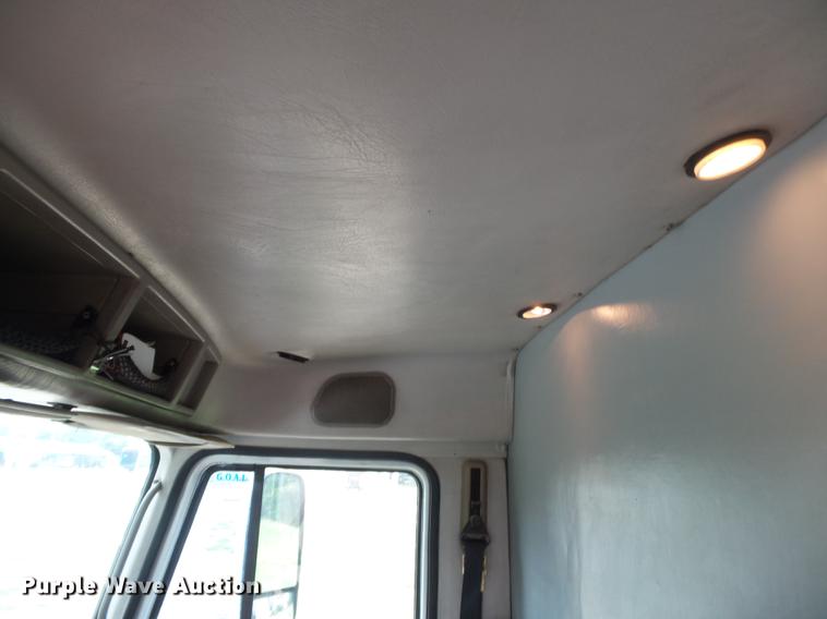 image for item DB7046 2001 Mack CX613 fertilizer tender truck