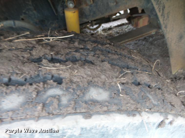 image for item DB7047 2002 Mack CX613 fertilizer tender truck